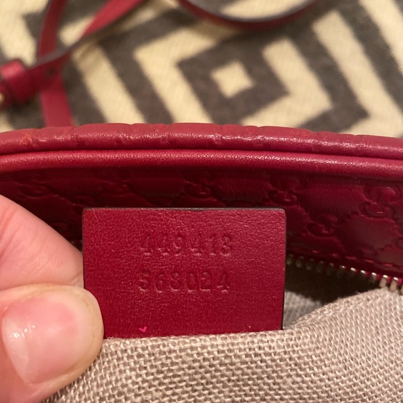 COPY - Gucci Crossbody Bag - Picture 13 of 17